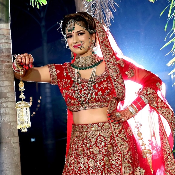 Wedding lehenga - Picture 1 of 3